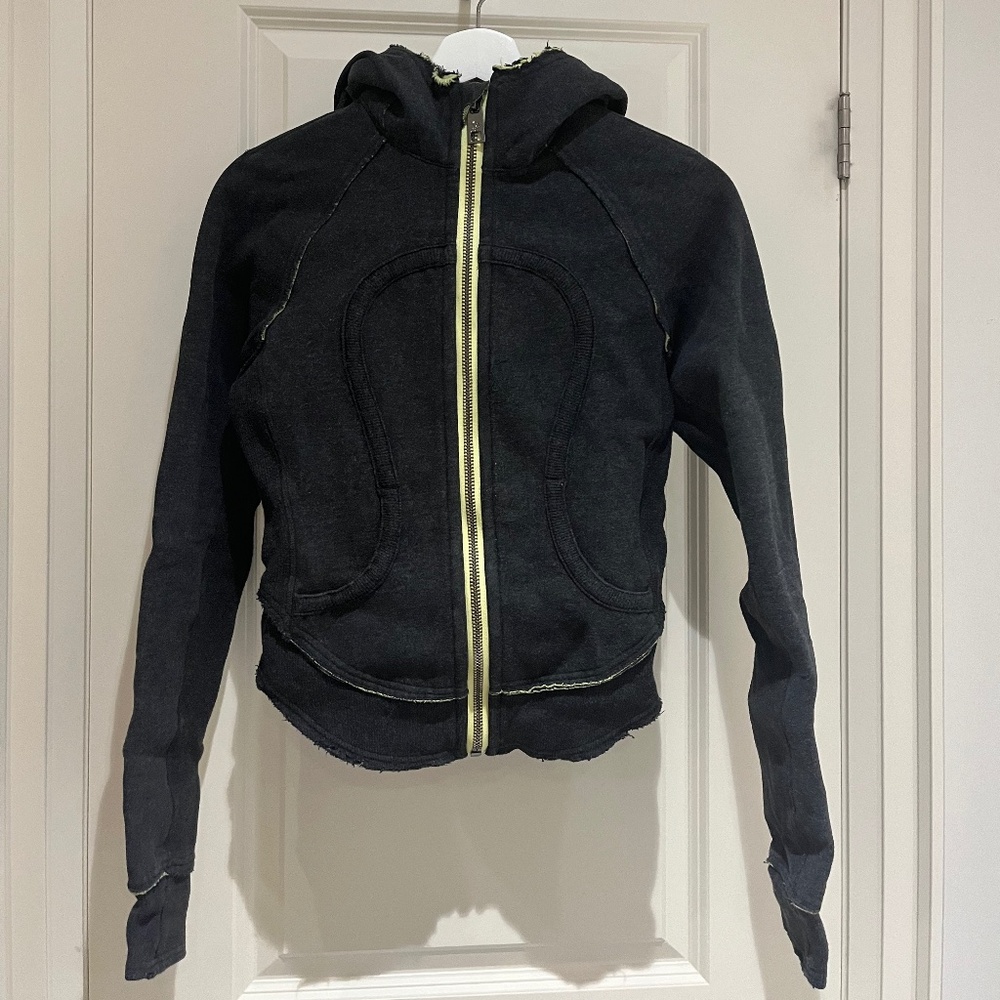 Unique Lulu Lemon Hoodie scoop back - Grey & Green - Size 4